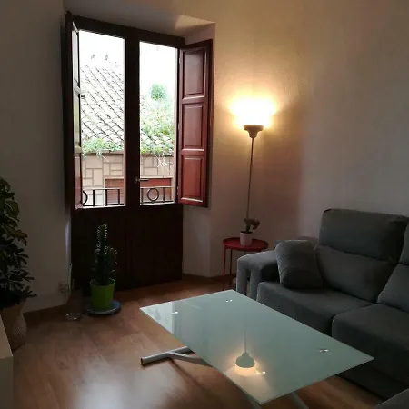 Nice Apartment In The Center Of Granada Buitenkant foto